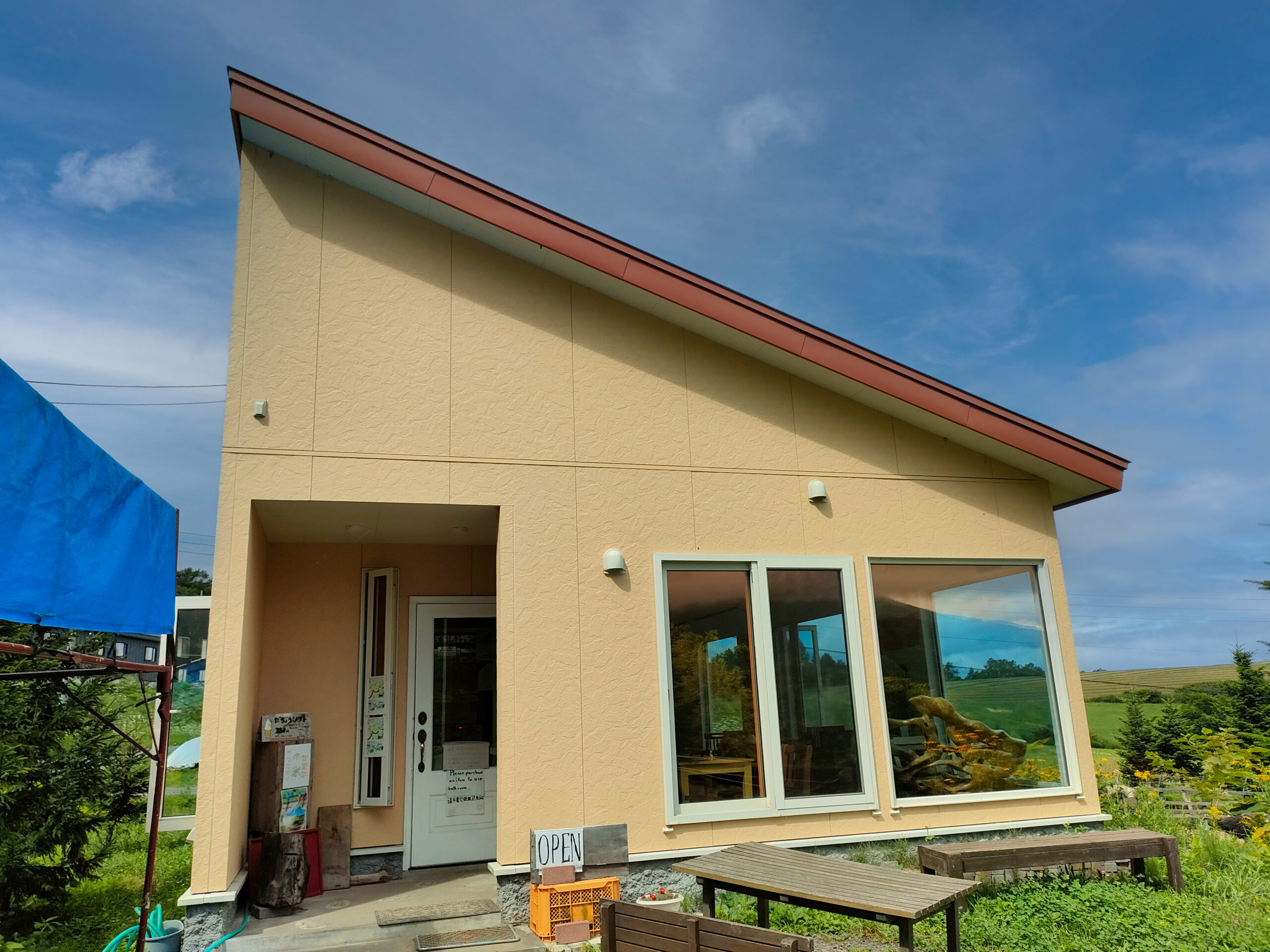 第二有島だちょう牧場 だちょう屋